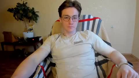 Deni online show from March 12, 2025, 7:49 pm