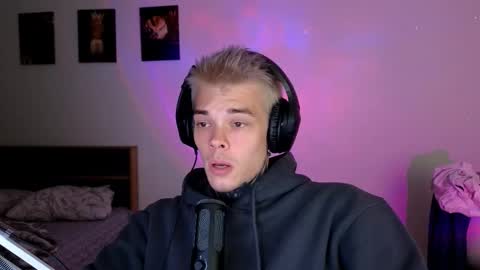 Denis online show from September 8, 2025, 10:53 pm