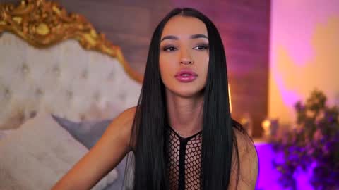 denisedevilles online show from February 5, 2025, 9:57 am