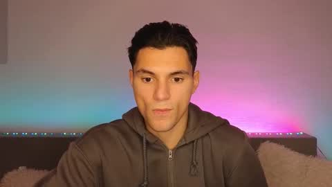 Den online show from November 6, 2025, 10:05 am