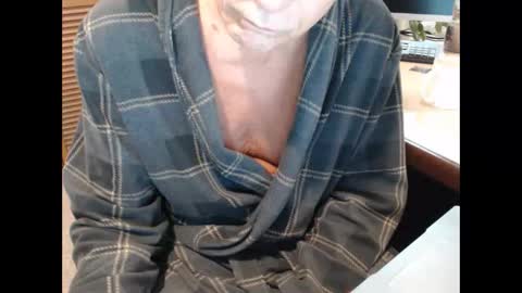 Den  Jet online show from December 4, 2025, 10:24 am