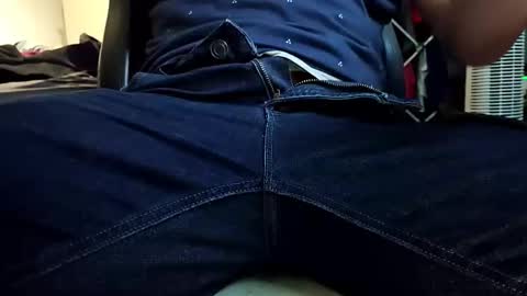 dennis210586 online show from January 12, 2026, 6:57 pm