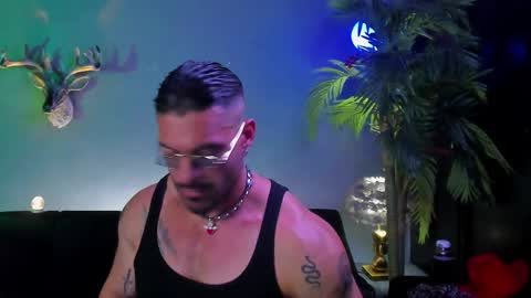 dennis_cox_ online show from April 1, 2026, 8:39 pm