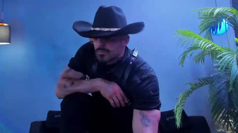 Snapshot of dennis_cox_ chatting on July 9, 2026, 12:26 am dennis_cox_ online show from July 9, 2026, 12:26 am