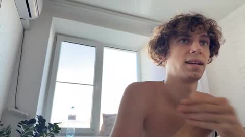 Jasper   online show from October 30, 2025, 11:22 am