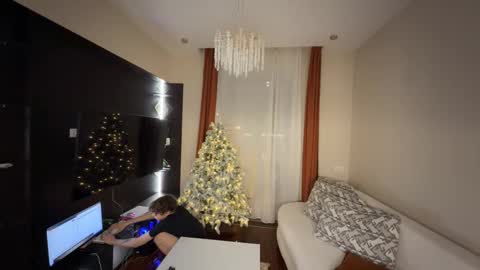 Jasper   online show from December 15, 2025, 10:58 pm