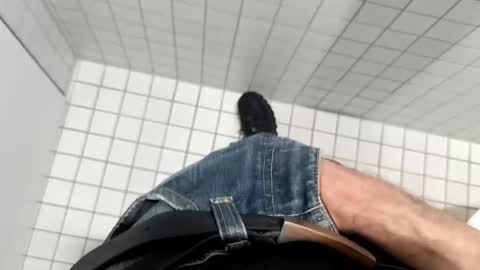 der_wanderer12 online show from October 27, 2025, 11:36 am