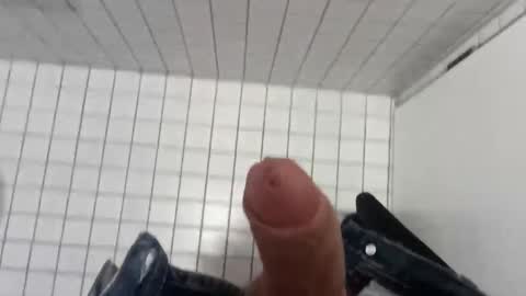 der_wanderer12 online show from February 11, 2026, 7:02 am