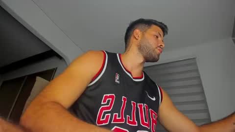 dereckhardd online show from June 27, 2026, 5:34 am