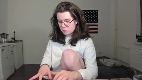 Derek online show from November 26, 2025, 3:02 pm