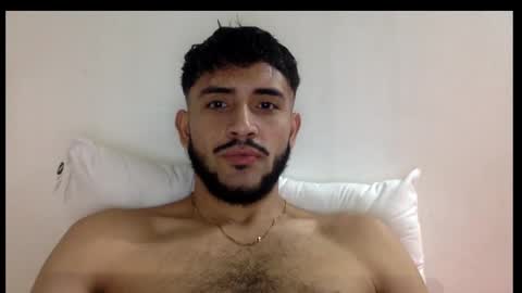 Snapshot of derek_smiith chatting on January 24, 2025, 1:56 am Derek smiith online show from January 24, 2025, 1:56 am