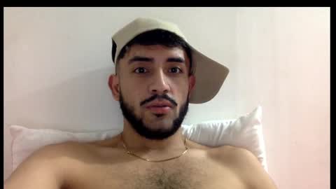 Snapshot of derek_smiith chatting on January 26, 2025, 6:38 am Derek smiith online show from January 26, 2025, 6:38 am