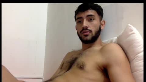 Snapshot of derek_smiith chatting on February 13, 2025, 5:16 am Derek smiith online show from February 13, 2025, 5:16 am