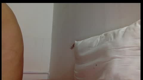 Snapshot of derek_smiith chatting on February 13, 2025, 8:17 am Derek smiith online show from February 13, 2025, 8:17 am