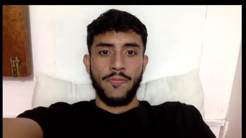 Snapshot of derek_smiith chatting on February 14, 2025, 5:30 am Derek smiith online show from February 14, 2025, 5:30 am