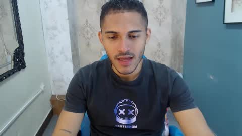 Snapshot of derek_storm_ chatting on December 4, 2025, 12:25 pm D E R E K online show from December 4, 2025, 12:25 pm