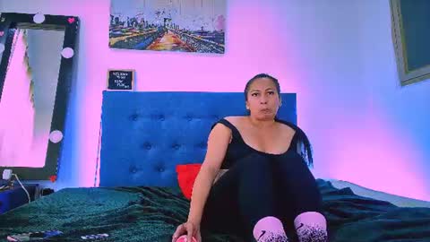 derly_milf online show from July 23, 2026, 9:02 pm