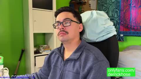 Snapshot of derrick_hose chatting on January 11, 2025, 3:52 pm Derrick Hose online show from January 11, 2025, 3:52 pm