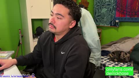 Snapshot of derrick_hose chatting on January 26, 2025, 5:13 am Derrick Hose online show from January 26, 2025, 5:13 am