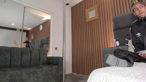 derrymeyers online show from January 10, 2026, 6:04 am