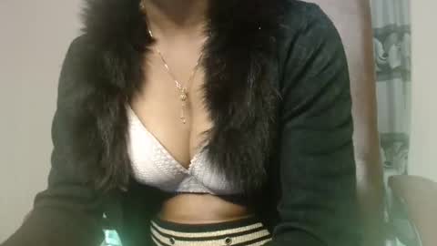 Snapshot of desi_baby_doll chatting on November 30, 2025, 2:15 am Dolly online show from November 30, 2025, 2:15 am