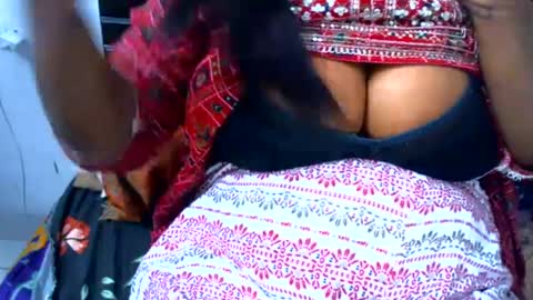 Snapshot of desi_punjabn chatting on February 27, 2025, 3:25 am simran online show from February 27, 2025, 3:25 am