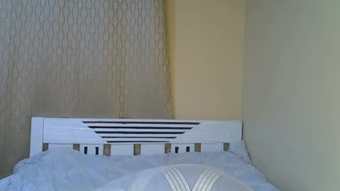 desiredahlia33 online show from February 27, 2026, 9:15 pm