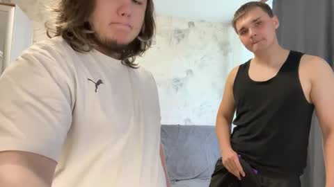 desiredude9 online show from June 4, 2026, 9:48 am