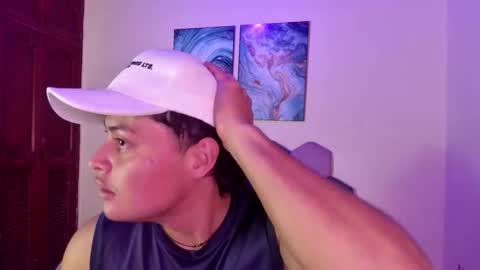 TORI AND MR. BEAR online show from October 6, 2025, 11:40 am