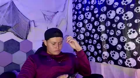 TORI AND MR. BEAR online show from October 18, 2025, 7:03 pm