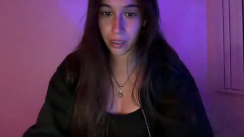 desireebabyxoxo online show from June 3, 2026, 3:53 am