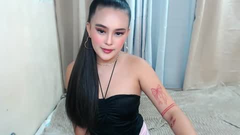 desireedreams_ online show from June 19, 2026, 5:50 pm