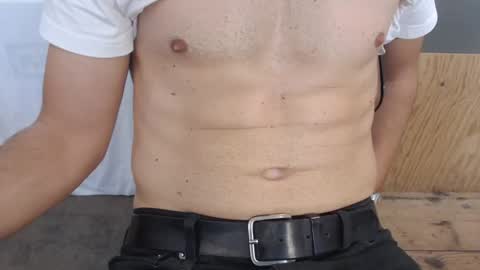 desperado3000 online show from September 18, 2025, 7:43 am