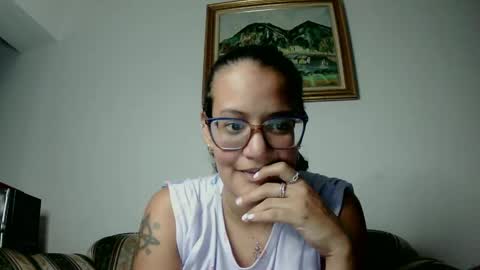 Snapshot of destrukturada chatting on April 11, 2026, 6:40 am Destrukturada online show from April 11, 2026, 6:40 am
