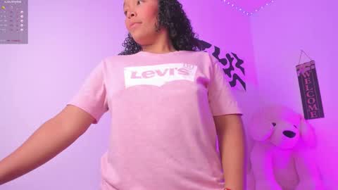 desty_y online show from December 5, 2025, 4:54 am