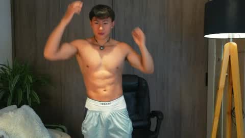 Snapshot of deus_belli chatting on June 14, 2026, 1:35 pm Deus Belli online show from June 14, 2026, 1:35 pm