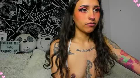 Snapshot of devadoll chatting on February 1, 2025, 2:16 am Gi HELP ME REACH 50 THUMPS UP 3 online show from February 1, 2025, 2:16 am