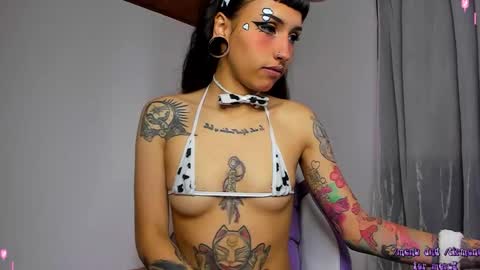 Snapshot of devadoll chatting on September 17, 2025, 8:10 pm Gi HELP ME REACH 50 THUMPS UP 3 online show from September 17, 2025, 8:10 pm