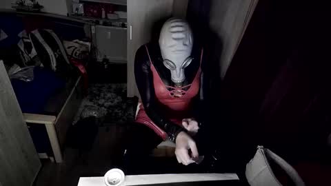 devbi1984 online show from December 16, 2024, 6:43 am