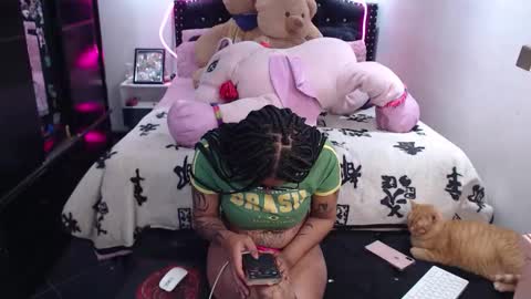 devi_black_13_ online show from March 27, 2026, 3:01 am