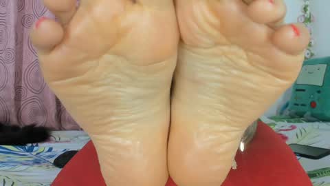 Snapshot of devilangel_29 chatting on February 5, 2025, 5:09 am Johana online show from February 5, 2025, 5:09 am