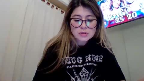Snapshot of devilbabi chatting on October 16, 2025, 5:19 am devilbabi online show from October 16, 2025, 5:19 am