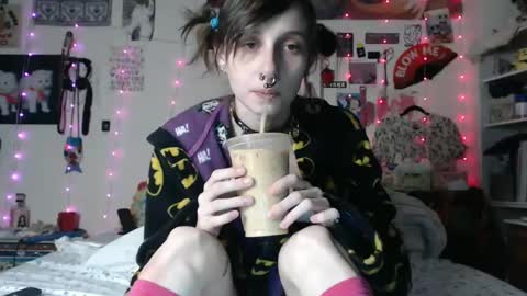 poutyangel online show from February 23, 2025, 6:39 am