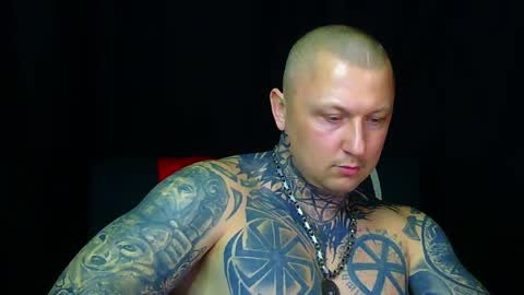 Snapshot of devilwithtats chatting on March 25, 2026, 7:25 am Lucian online show from March 25, 2026, 7:25 am