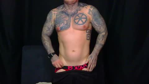 Snapshot of devilwithtats chatting on April 11, 2026, 7:24 am Lucian online show from April 11, 2026, 7:24 am