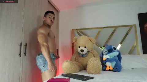 Devin Hunter online show from February 8, 2026, 12:47 am