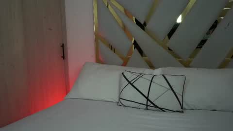 Devin Hunter online show from July 23, 2026, 10:40 pm