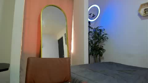 deyanira_sex online show from May 12, 2026, 3:09 pm