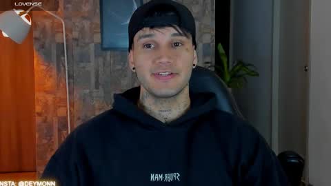 JULIAN online show from February 22, 2026, 2:02 am