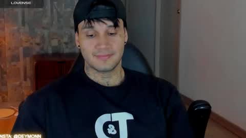 JULIAN online show from March 8, 2026, 12:08 am